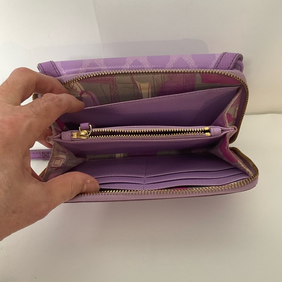 Vera Bradley Ikat Diamonds Lilac Ultimate Clasp & Zipper Closure Wristlet Wallet - Picture 6 of 12